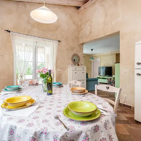 House Chiara Holiday home *