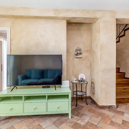 House Chiara Holiday home *